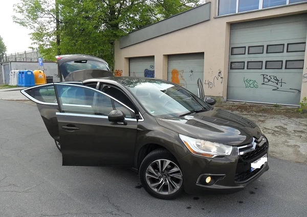 Citroen DS4 cena 28900 przebieg: 180000, rok produkcji 2012 z Kutno małe 121